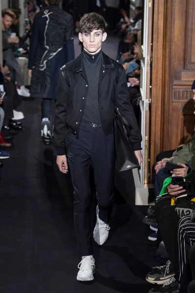 Look 20
